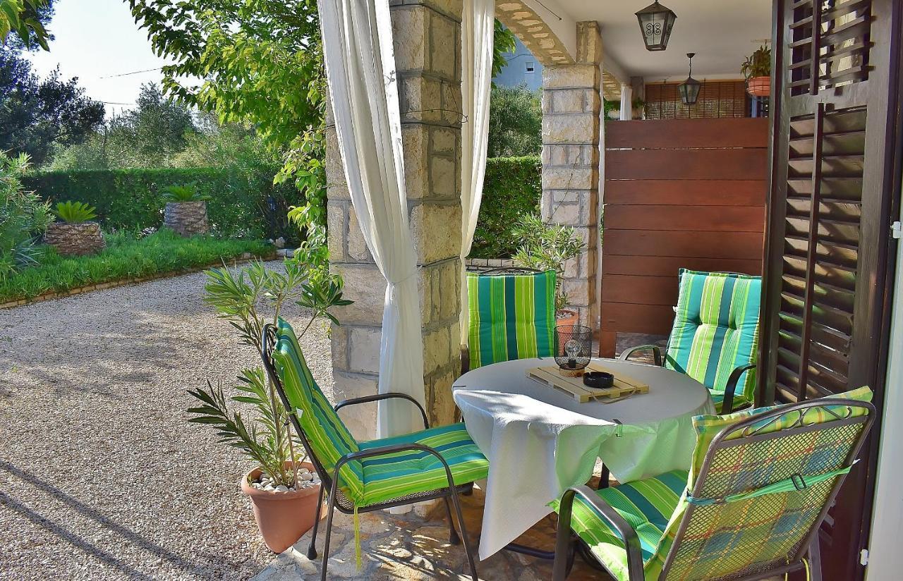 Apartments Zenko Rab Town Dış mekan fotoğraf