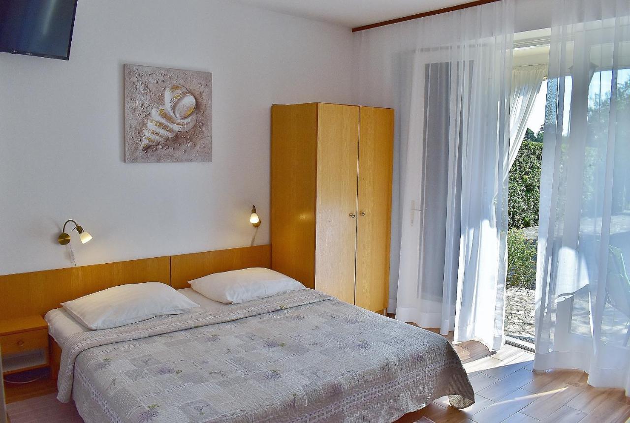 Apartments Zenko Rab Town Dış mekan fotoğraf