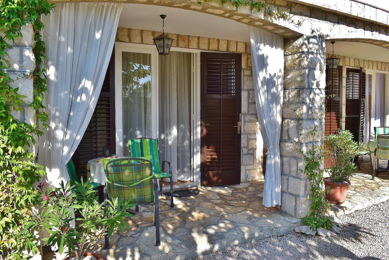Apartments Zenko Rab Town Dış mekan fotoğraf